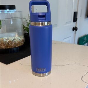 YETI Blue Insulated Bottle with Handle